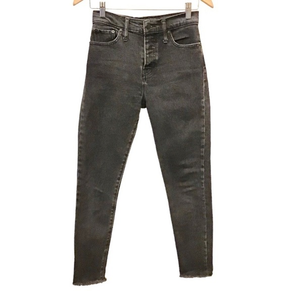 Levi’s 25 (0/1) Wedgie Skinny Women’s Jeans Gray Frayed Hems Button Fly Stretch - Picture 2 of 12
